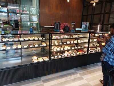 Sree Akshayam - Hotel, Sweets N Bakers