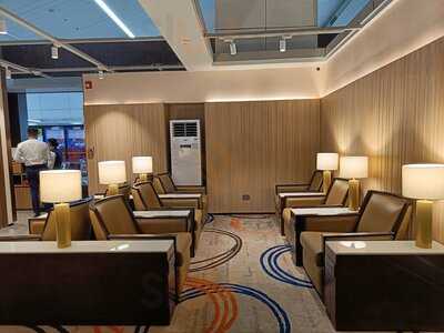 Encalm Lounge T3 Arrivals