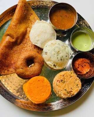 Temple Street - Rajinder Nagar