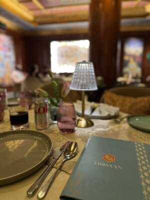 Erawaan, Claridges Hotel