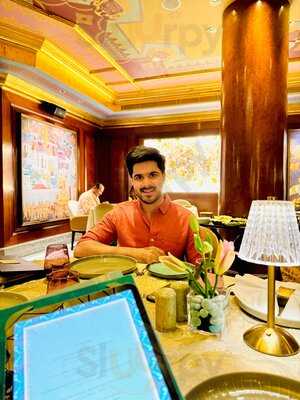 Erawaan, Claridges Hotel