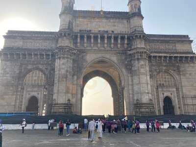 Vrandavan Restaurant And Bar