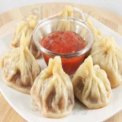 Momos Exotica