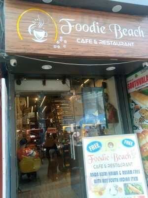 Foodie Beach Restaurant & Cafe