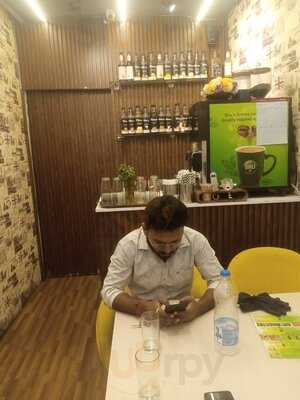 Foodie Beach Restaurant & Cafe