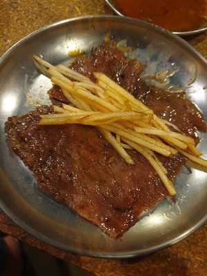 焼肉バル 韓の台所 本店