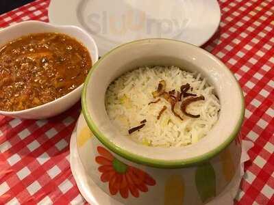 Downtown B's Indian Kitchen