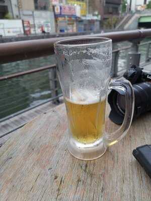 ドウトンボリ リバーサイド ワンダー パブ