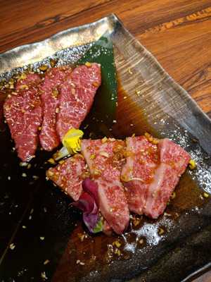 炭火焼神戸牛 いく田