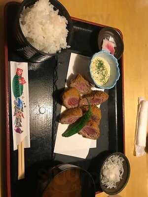 魚が旨い謎な店。uroko