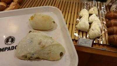 ポンパドール元町本店