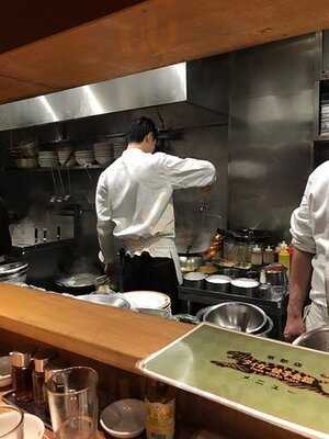 タイガー餃子会館 四条烏丸店