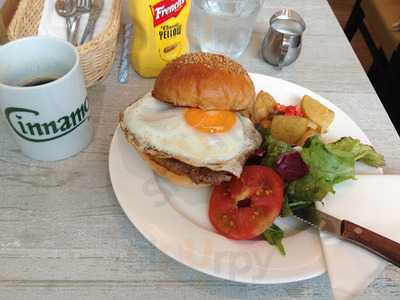 Cinnamon’s 横浜山下公園店