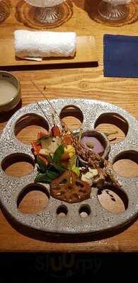 枝魯枝魯ひとしな