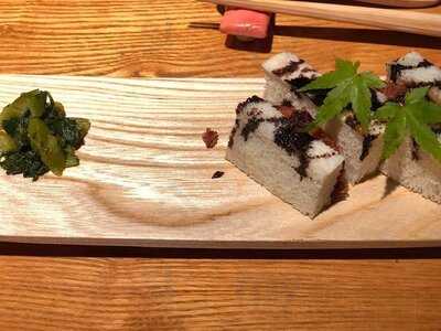 枝魯枝魯ひとしな