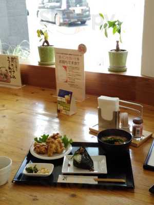 おにぎり仁多屋