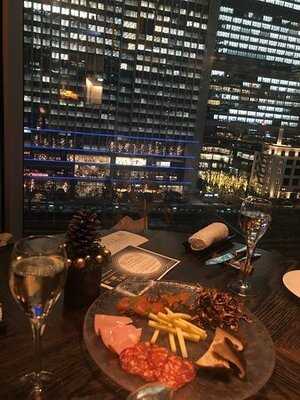 モティーフ レストラン アンド バー