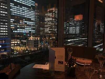 モティーフ レストラン アンド バー