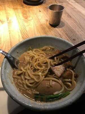 和醸良麺 すがり