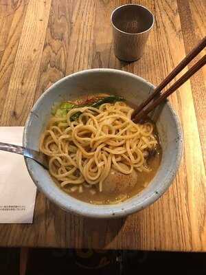 和醸良麺 すがり