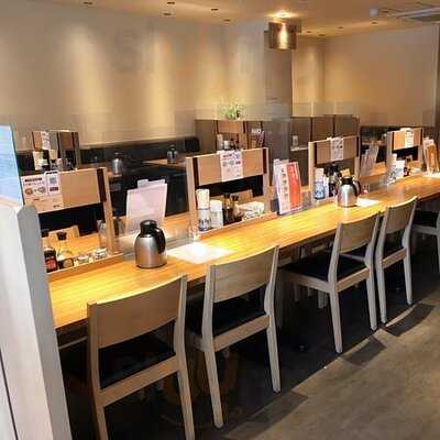 やよい軒 内本町店