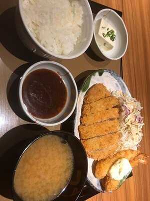 やよい軒 内本町店