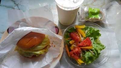 モスバーガー 湊高台店