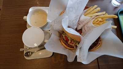 モスバーガー 湊高台店