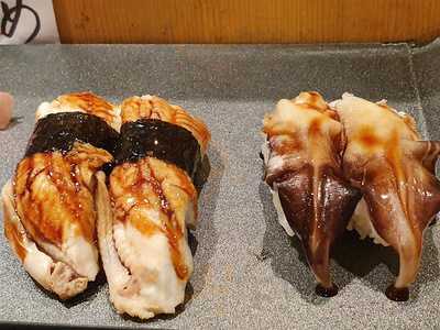 季節の鍋と寿司食べ放題 市場ずし 心斎橋店