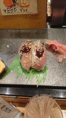 季節の鍋と寿司食べ放題 市場ずし 心斎橋店