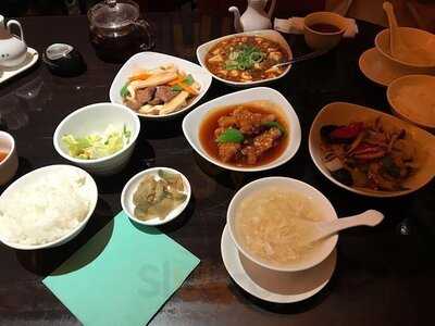 廣東料理 民生 ヒルトンプラザウエスト店