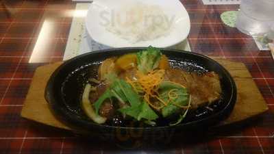 カフェレストラン ラボンヌ