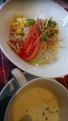 カフェレストラン ラボンヌ