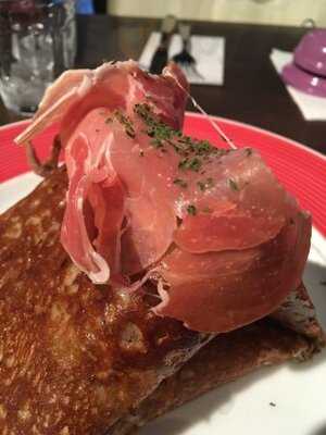 ギャルソンクレープ