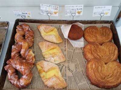 パンマルシェキュイキュイ　久松通り店