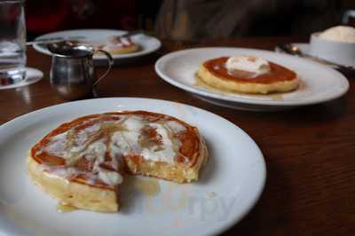 アイヴィープレイス