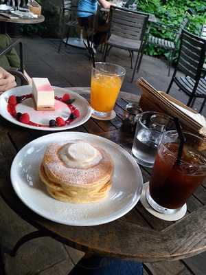 アイヴィープレイス