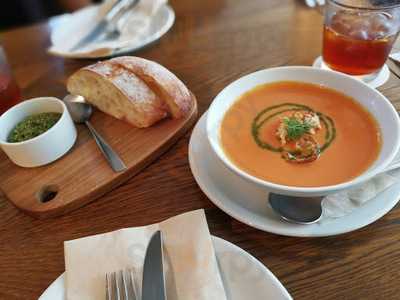 アイヴィープレイス