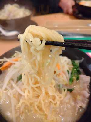 ガスト 八戸類家店