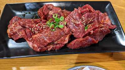 ホルモン焼肉 ぶち 御幸店