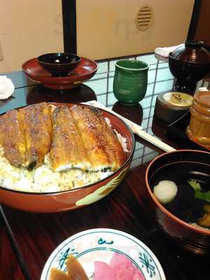 炭焼きうなぎ 魚伊 本店