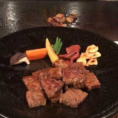 ステーキハウスよしだ