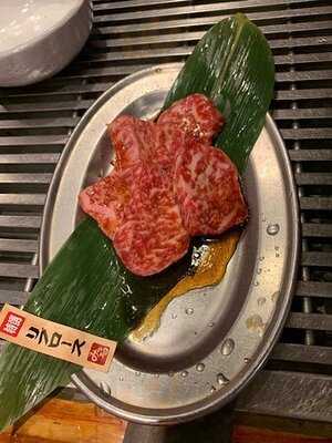 道頓堀 炭火焼肉 みつる