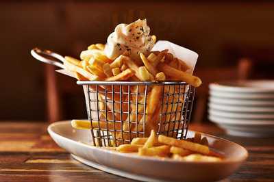 魚とワイン Hanatare　横浜東口店