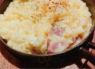 ニーノニーノ 横浜西口駅前店