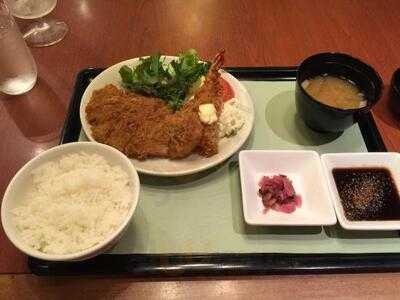 ロイヤルホスト幟町店