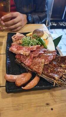 炭火焼肉 昭和大衆ホルモン 道頓堀