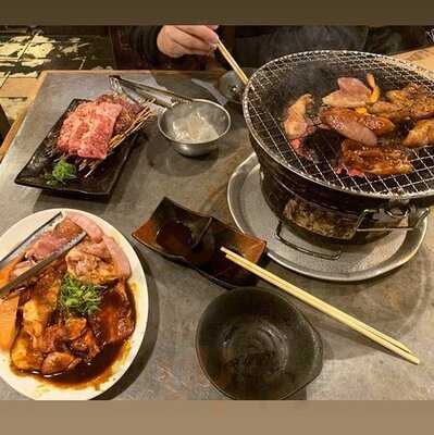 炭火焼肉 昭和大衆ホルモン 道頓堀