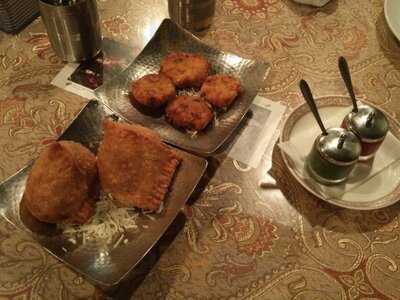 インド料理&バー マハラジャ