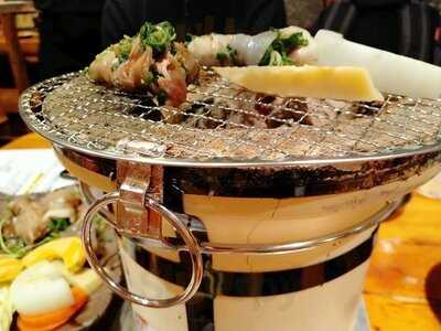 炭火焼肉ブルズ